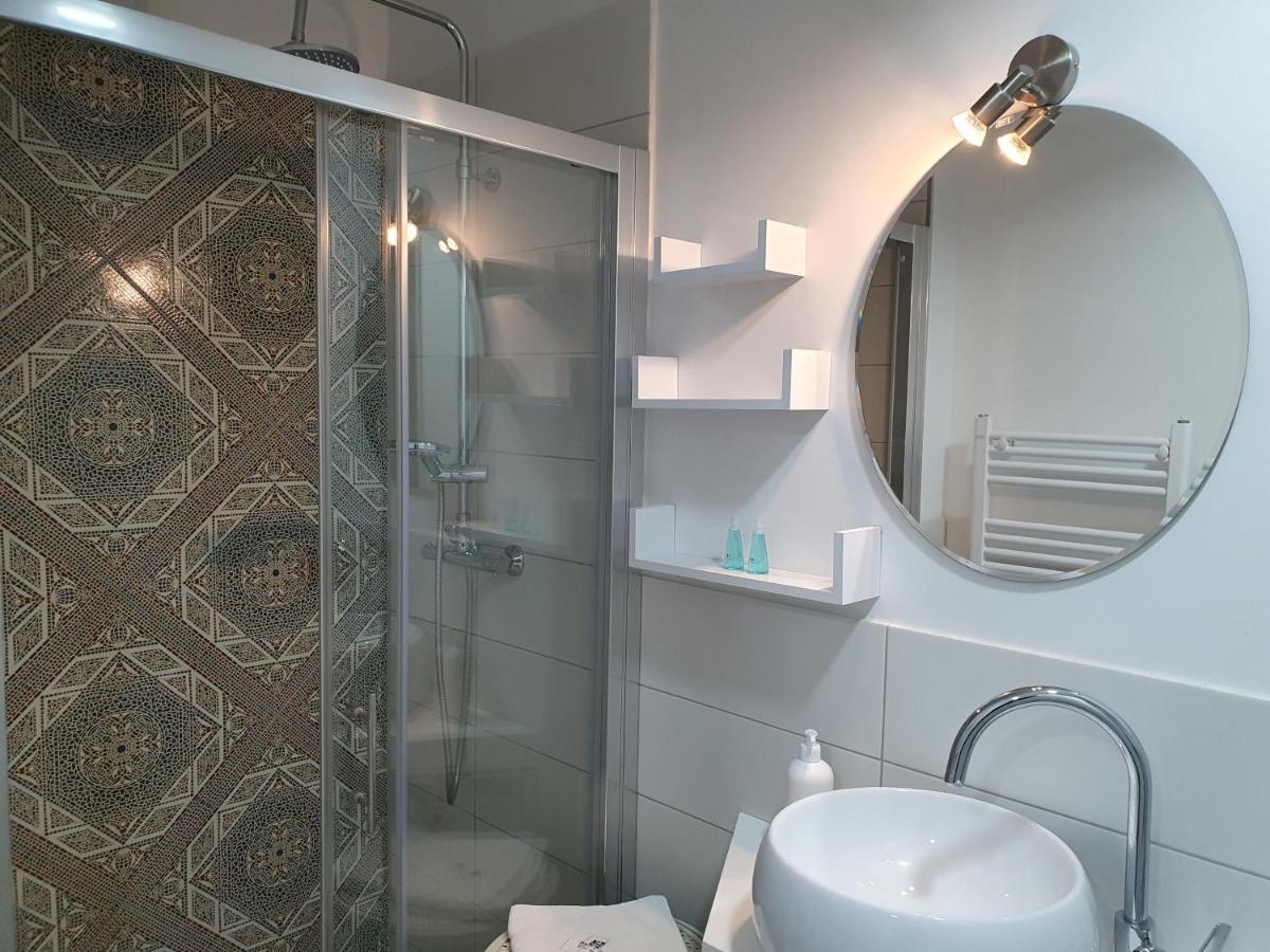 Charming Apartment Mila In Privat House With Free Parking Ljubljana Bagian luar foto